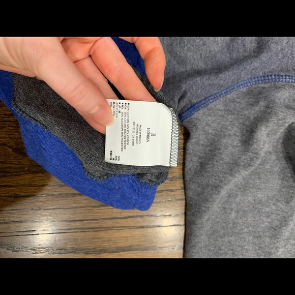 Brand new Toronto Maple Leafs Sweatshirt Women’s S - Picture 6 of 7